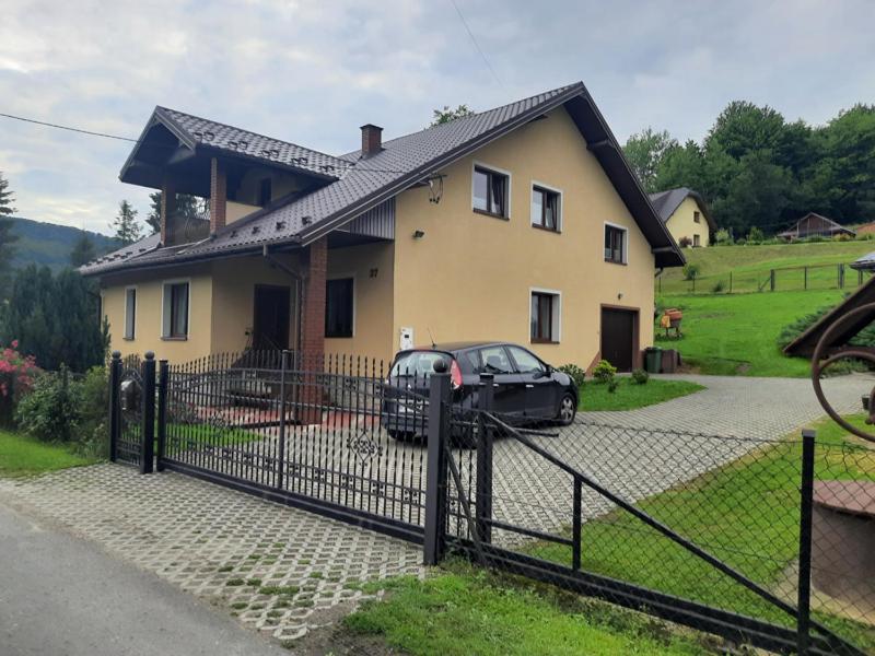 Noclegi Koziniec Bobrka Екстер'єр фото